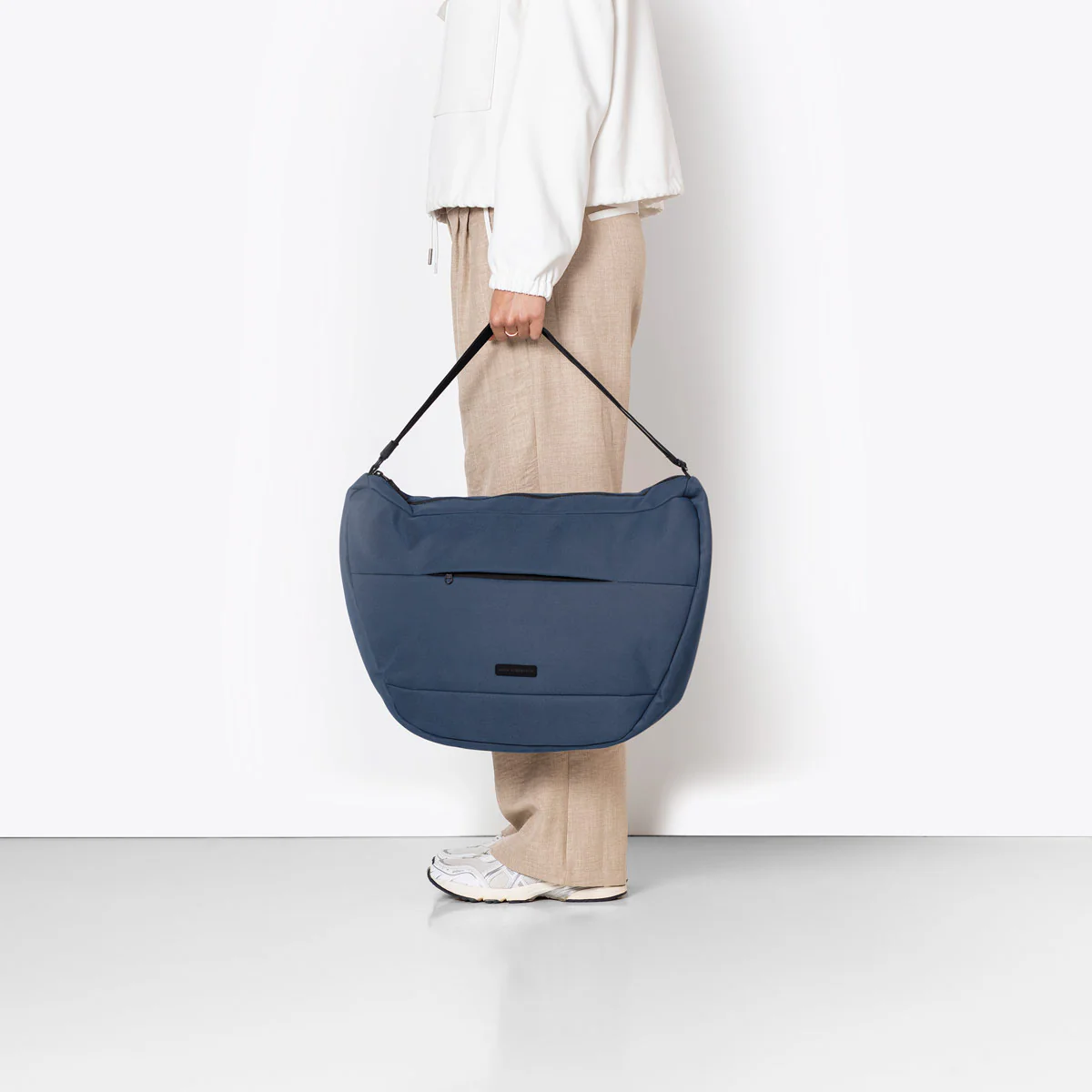 Adam Medium Bag - Image 16