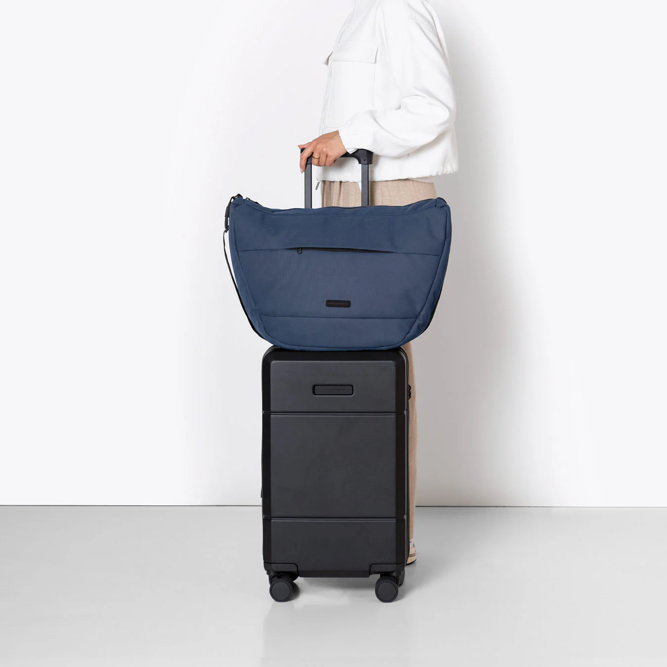 Adam Medium Bag - Image 17