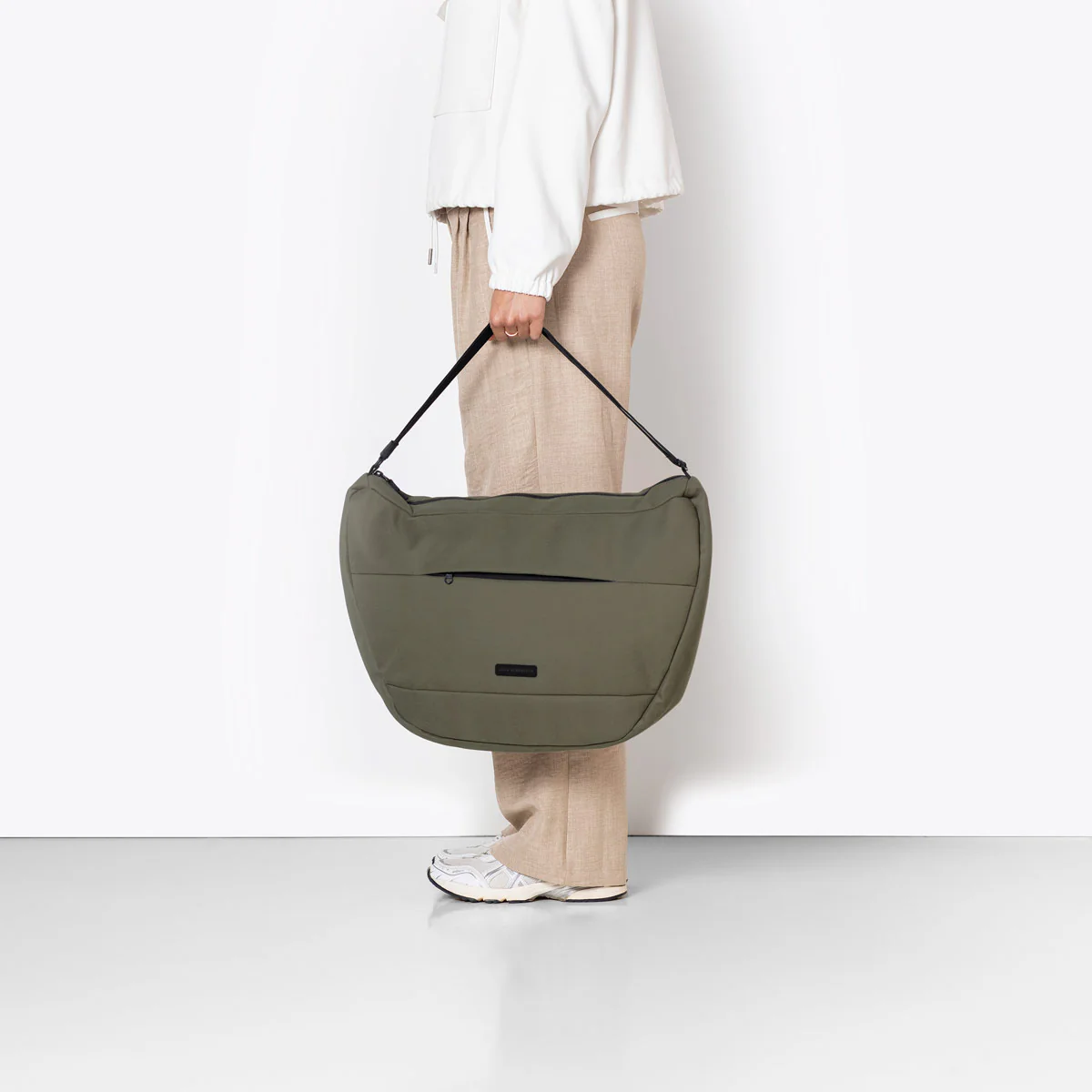 Adam Medium Bag - Image 16