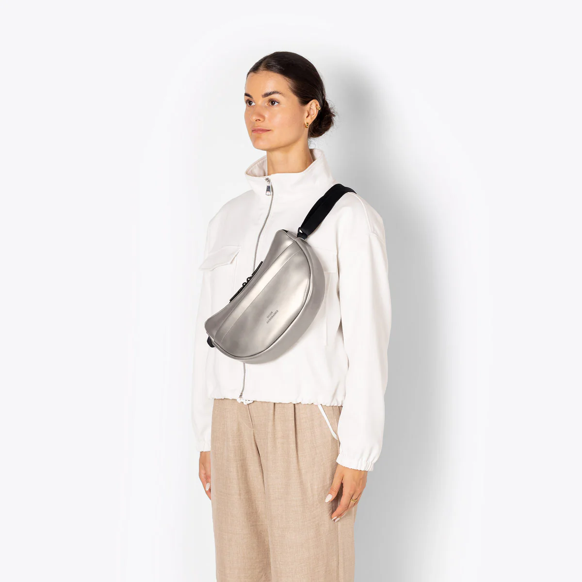 Alva Medium Bag - Image 10