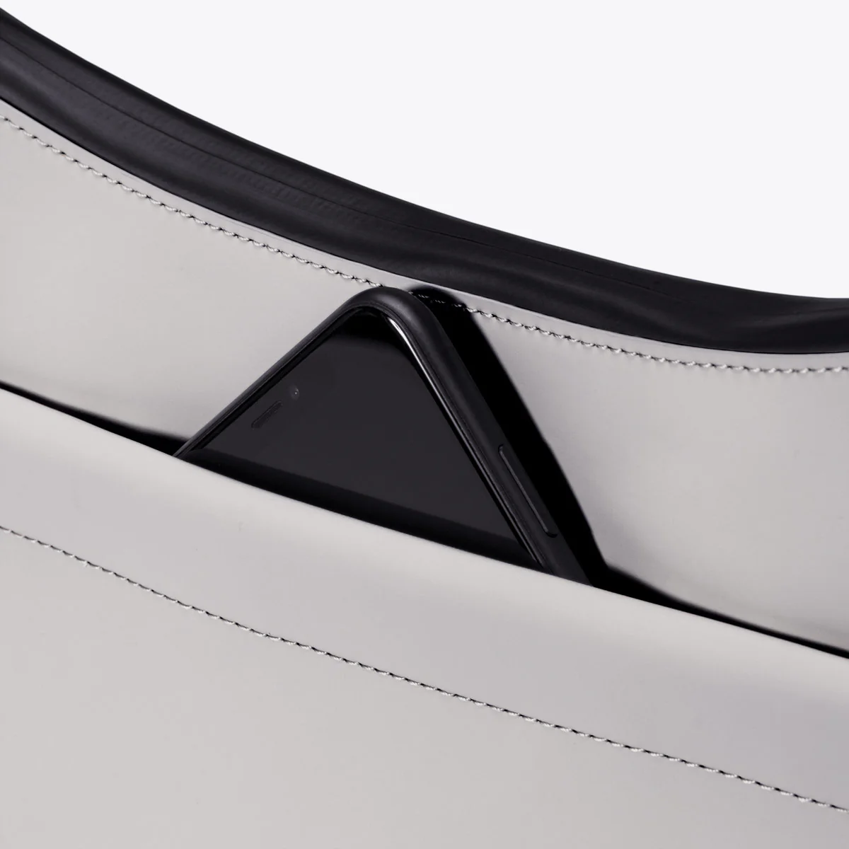 Alva Medium Bag - Image 4