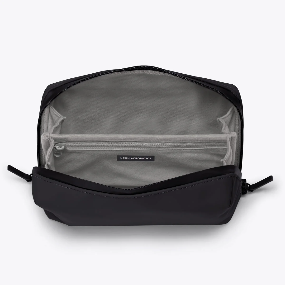 Gosho Medium Toiletry Bag - Image 4