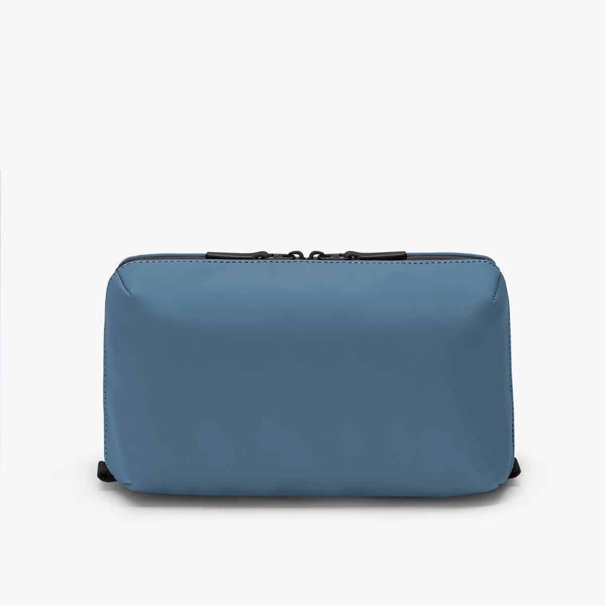 Gosho Medium Toiletry Bag - Image 3