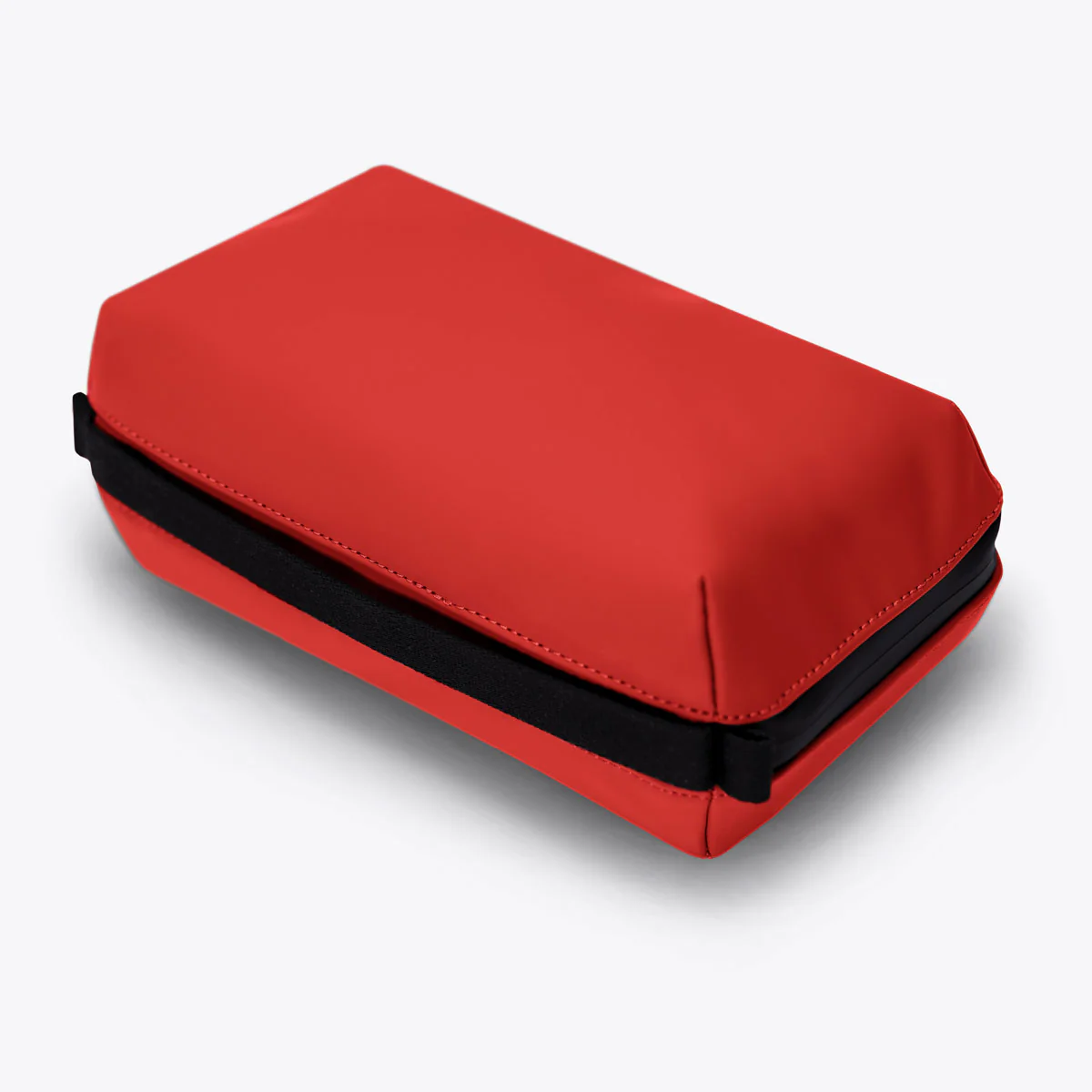 Gosho Medium Toiletry Bag - Image 6