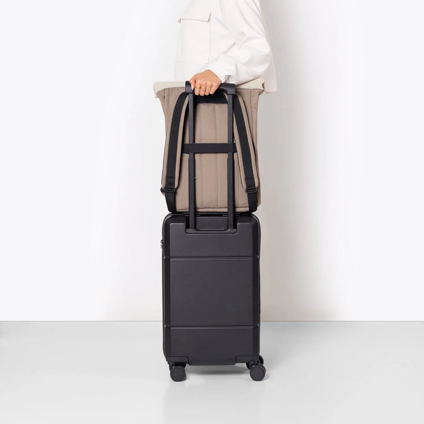 Jannik Medium Backpack - Image 16