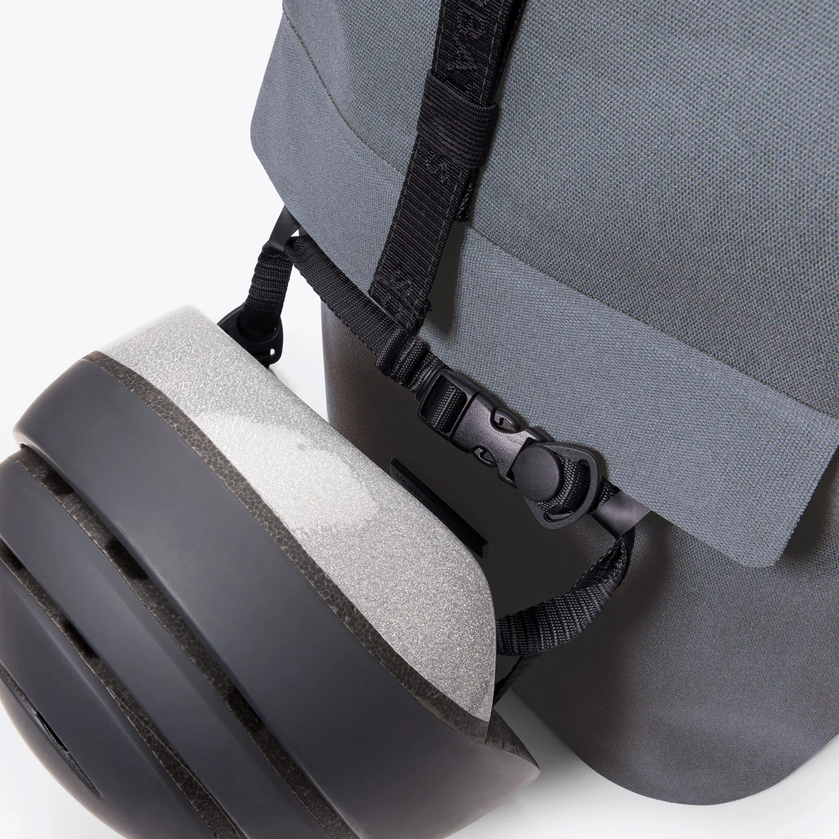Jannik Medium Backpack - Image 18