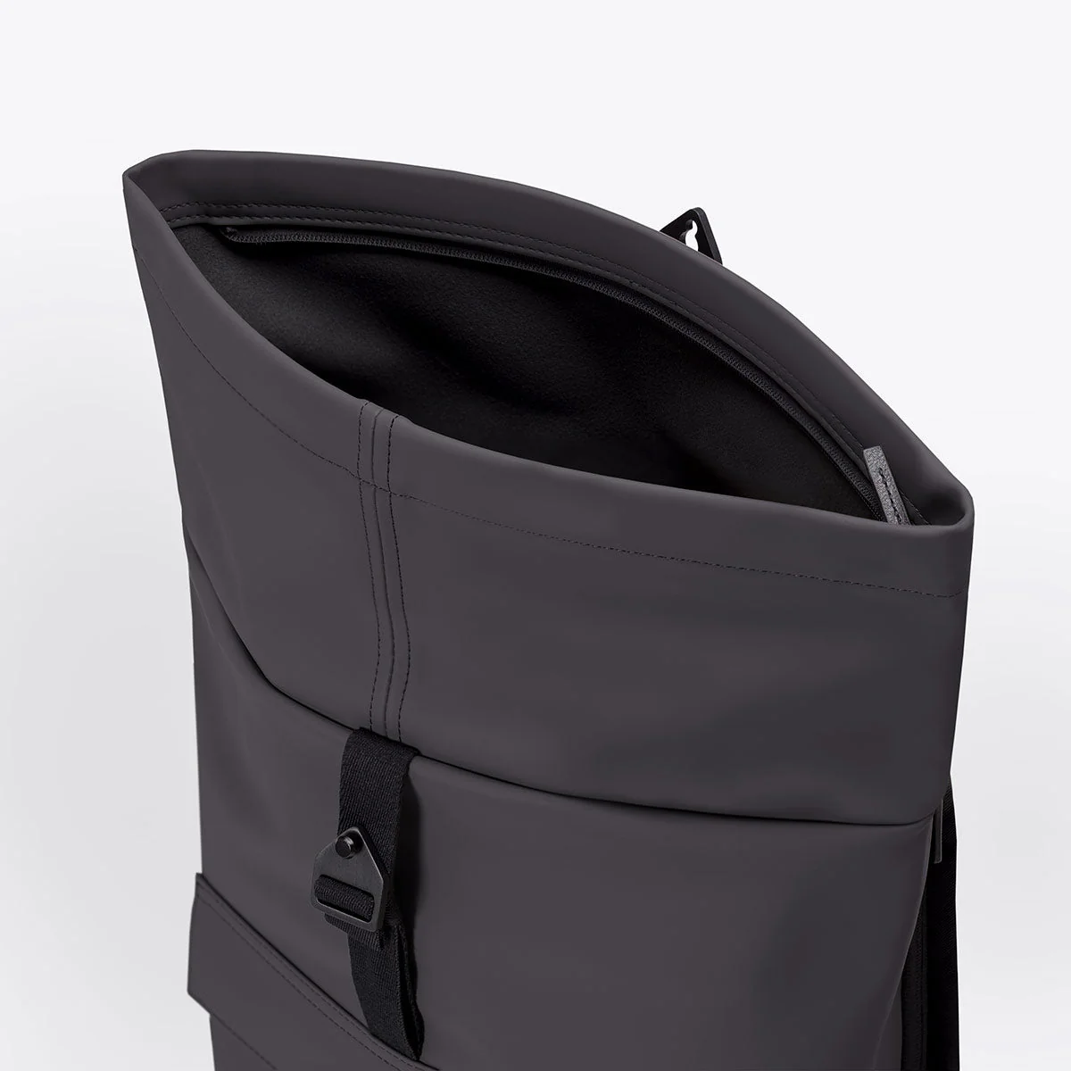 Jasper Medium Backpack - Image 10