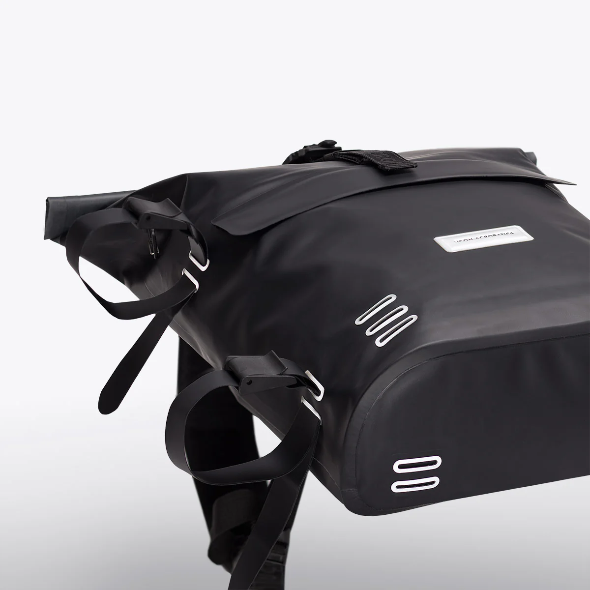 Jasper Medium Backpack - Image 18