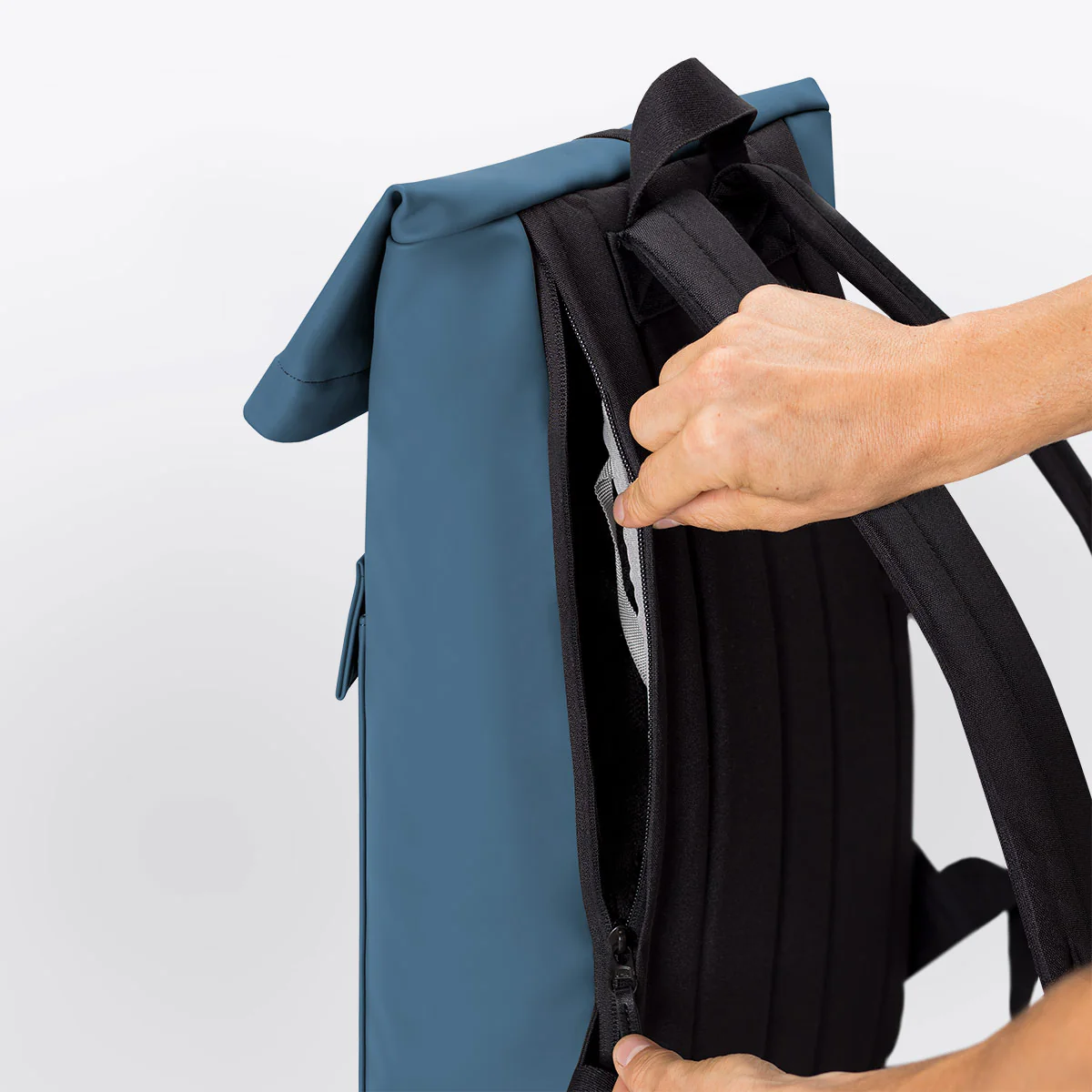 Jasper Medium Backpack - Image 5