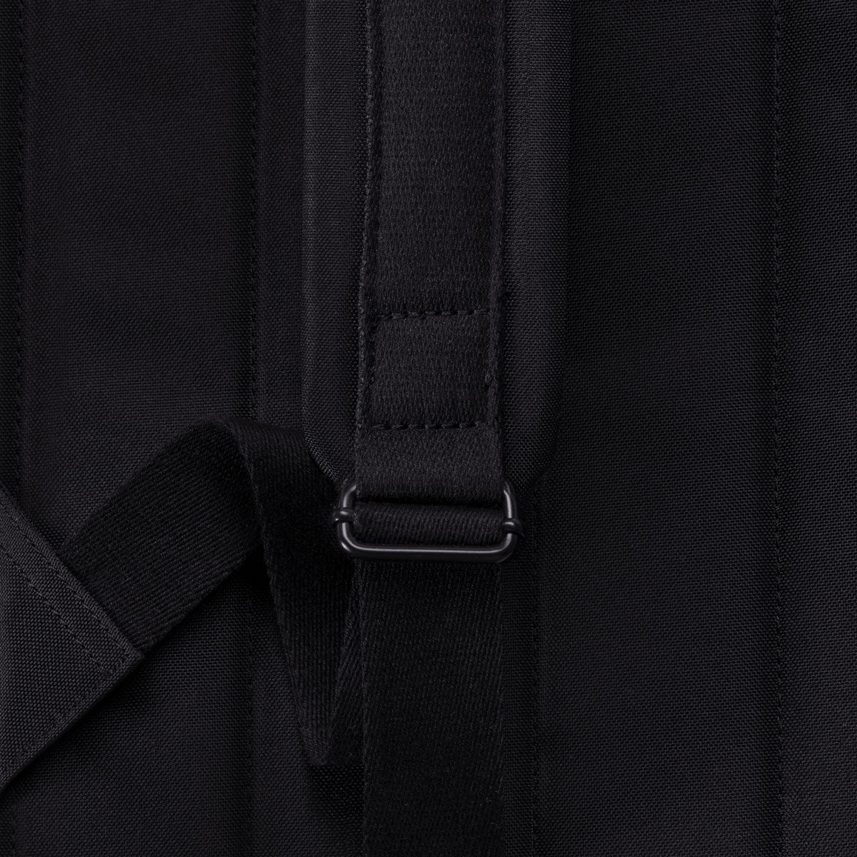 Jasper Medium Backpack - Image 4