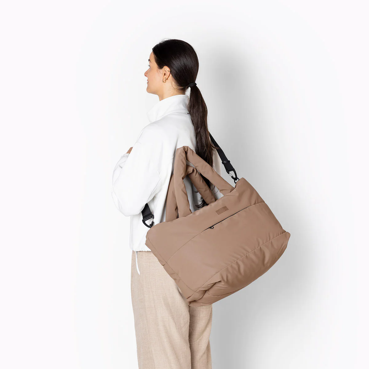 Olivia Medium Bag - Image 18