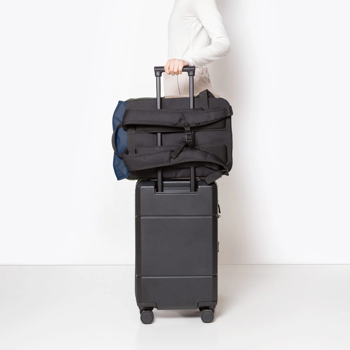 Stellan Medium Backpack - Image 16