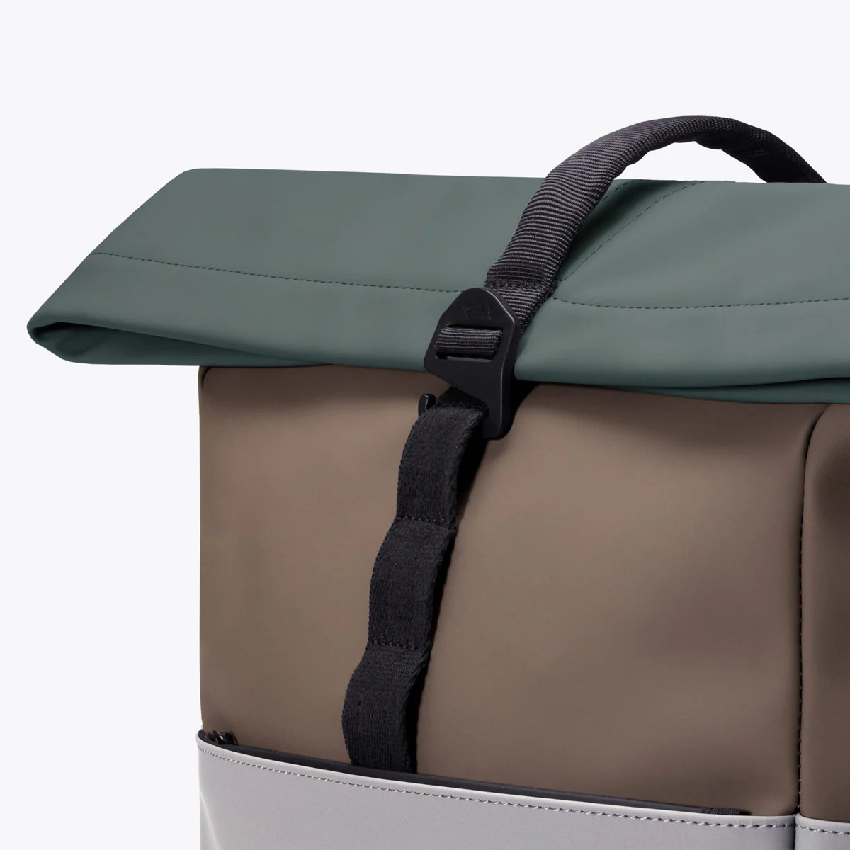 Yuto Medium Backpack - Image 9